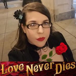 Meet your Posher, April